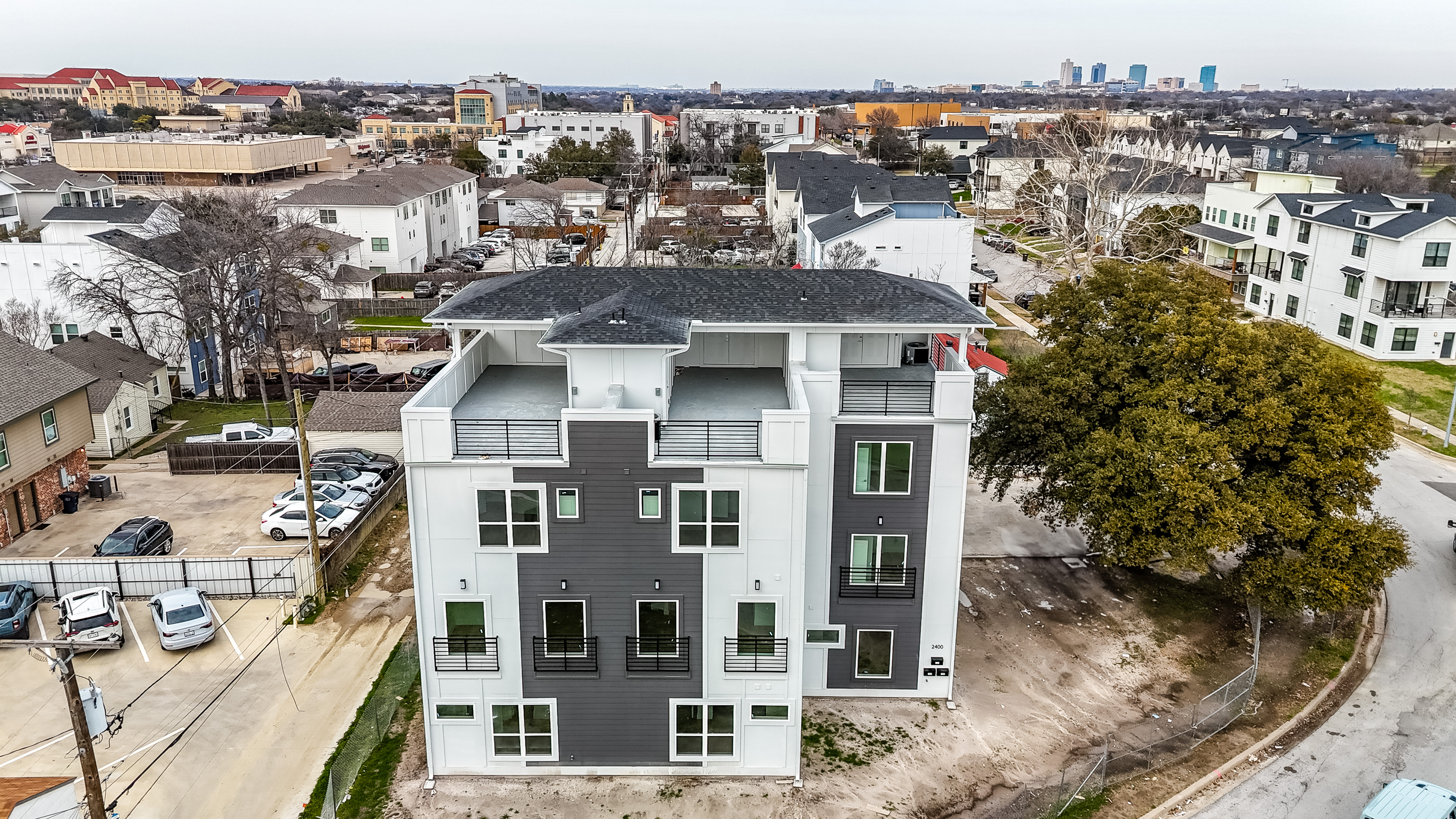 2400 Benbrook